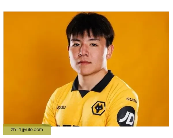 徐彬可代表狼队U21对阵巴恩斯利梯队